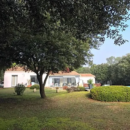 D'hote A La Maison Du Petit Bois 4 Etoiles Bed & Breakfast 4*